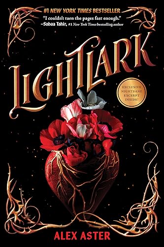 Lightlark (The Lightlark Saga Book 1) (Volume 1)