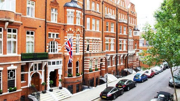 11 Cadogan Gardens — Property
