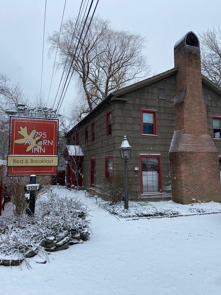 1795 Acorn Inn Bed and Breakfast — Property