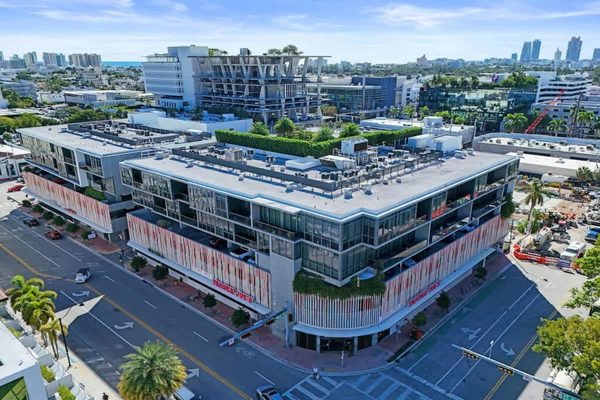 17WEST Apartments by Stay Hospitality Miami Beach Florida — Property