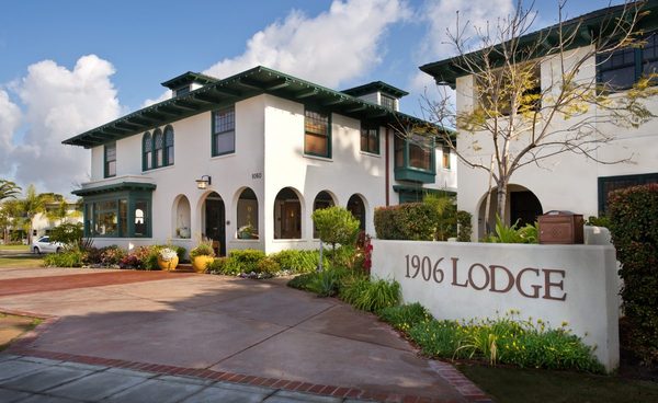1906 Lodge — Property