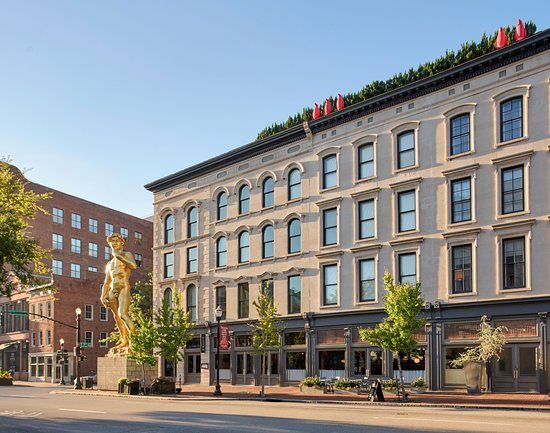 21c Museum Hotel Louisville — Property