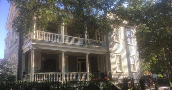 22 Charlotte — Property