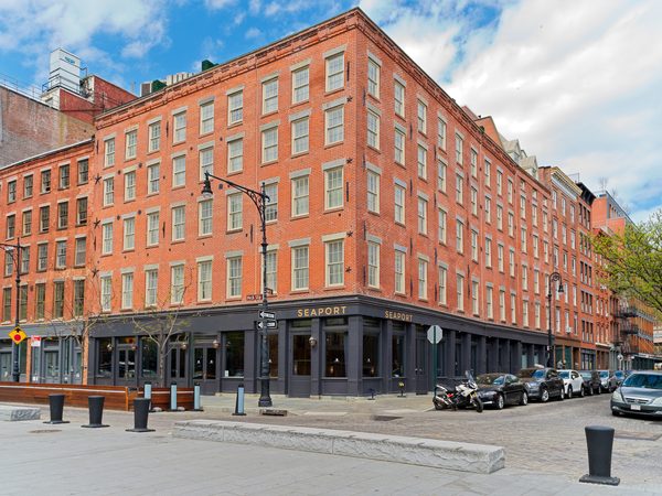 33 Hotel New York City Seaport — Property