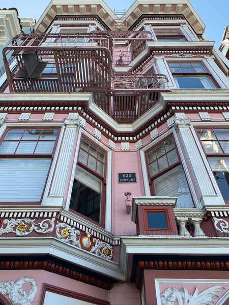 555 Haight Guesthouse — Property