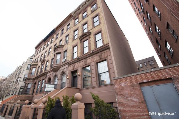 710 Guest Suites New York City New York — Property