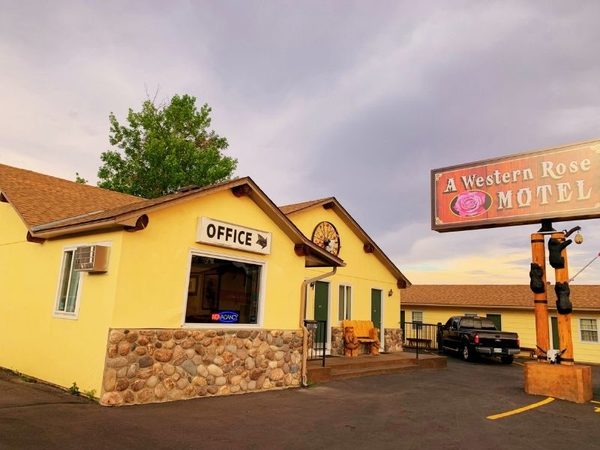 A Western Rose Motel — Property
