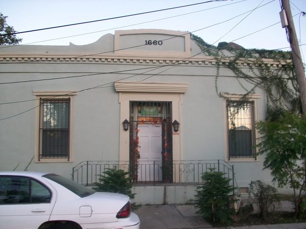 AAE Bourbon House Mansion Hostel — Property