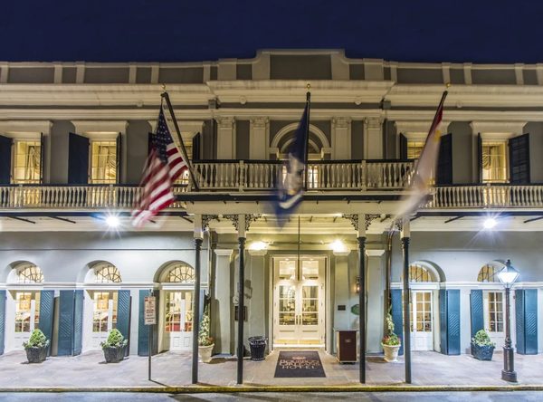 AAE Bourbon House Mansion Hostel — Property