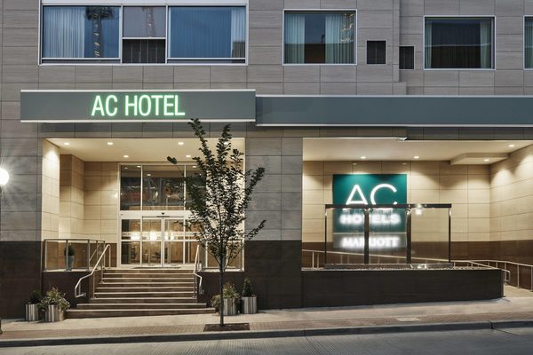 AC Hotel Cincinnati At The Banks — Property