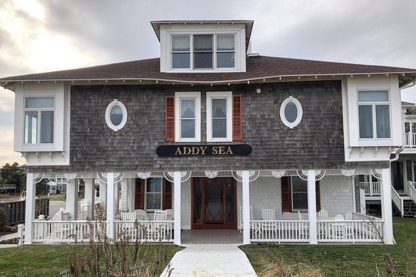 Addy Sea Historic Oceanfront Inn — Property