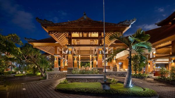 Adi Dharma Hotel Kuta — Property