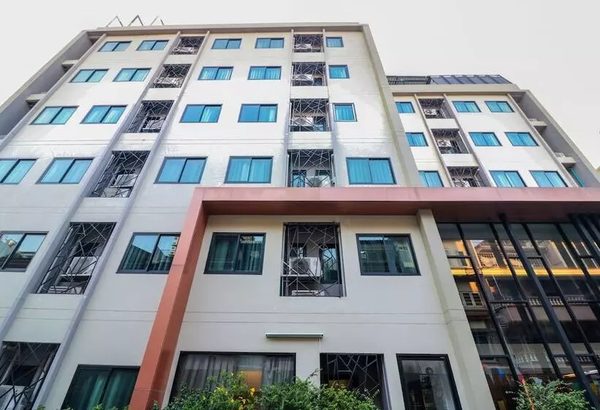 Aim House Bangkok Hotel — Property