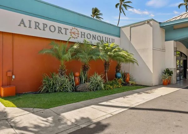 Airport Honolulu Hotel Trademark Collection By Wyndham — Property