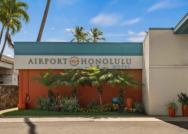 Airport Honolulu Hotel Trademark Collection By Wyndham — Property