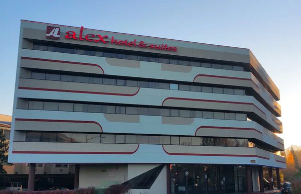 Alex Hotel Suites Anchorage Airport — Property
