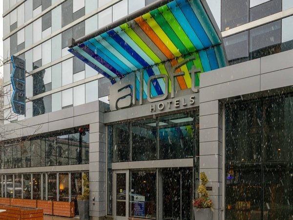 Aloft Chicago Downtown River North — Property