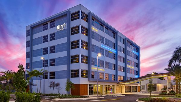 Aloft Miami Airport Miami Florida — Property