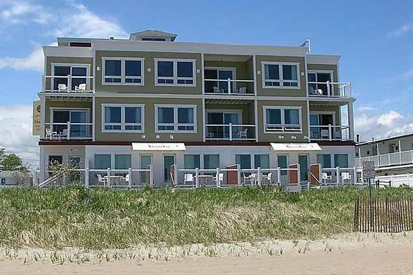 Alouette Beach Resort — Property