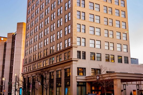 Ambassador Hotel Wichita Autograph Collection — Property