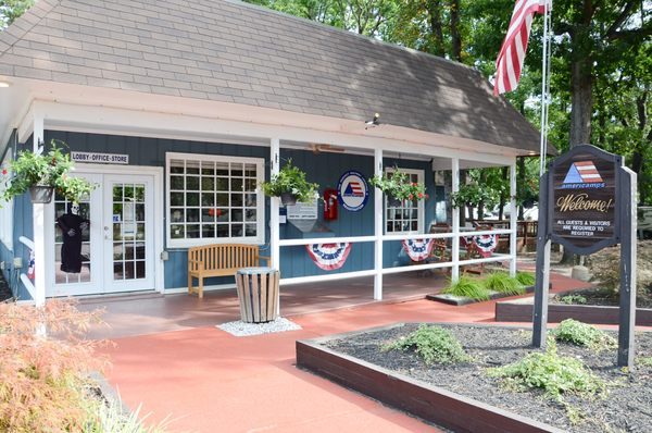 Americamps RV Resort — Property