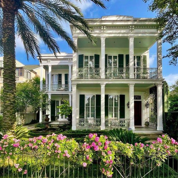 American Creole House Corporate Suites — Property