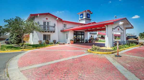 Americas Best Value Inn Denver — Property