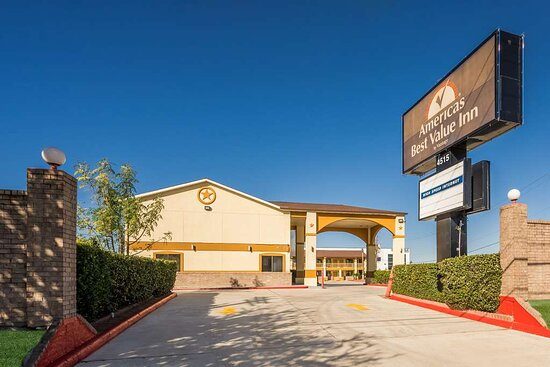 Americas Best Value Inn Houston Heights at I 45 — Property