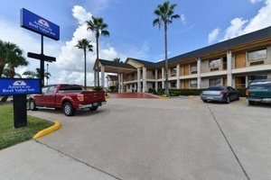 Americas Best Value Inn Houston Hobby Airport — Property