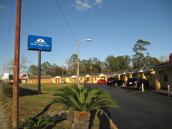 Americas Best Value Inn Starke Starke Florida — Property