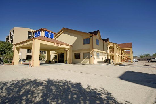 Americas Best Value Inn Suites Houston Brookhollow NW — Property