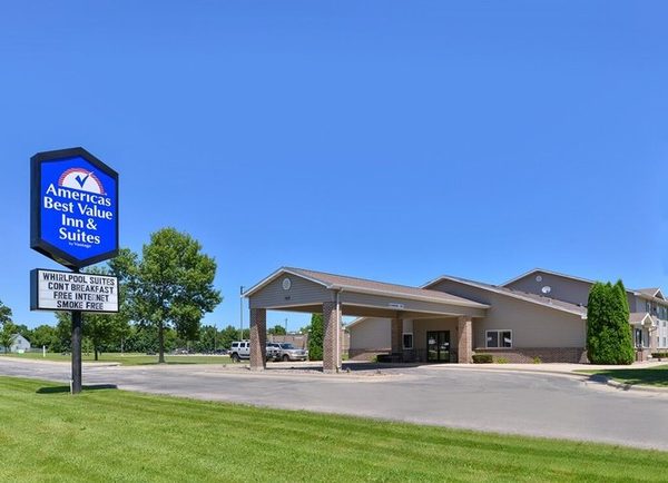 Americas Best Value Inn Suites Spring Valley Spring Valley Minnesota — Property