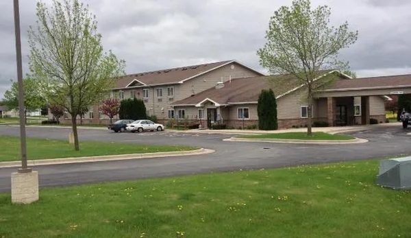 Americas Best Value Inn Suites Spring Valley Spring Valley Minnesota — Property
