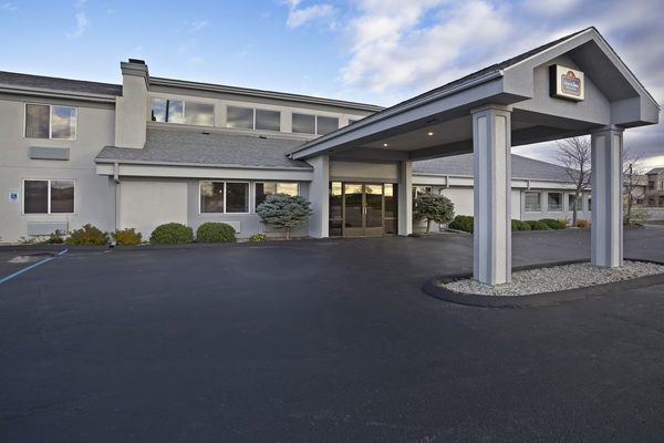 AmericInn by Wyndham Bay City Bay City Michigan — Property