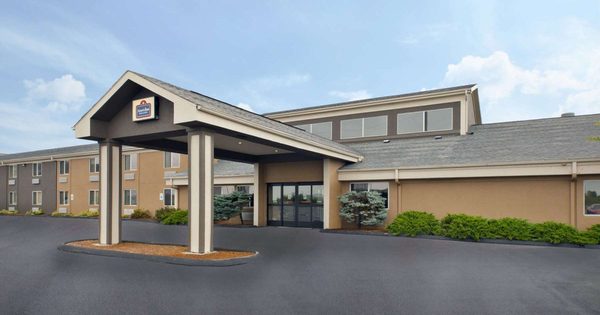 AmericInn by Wyndham Bay City Bay City Michigan — Property
