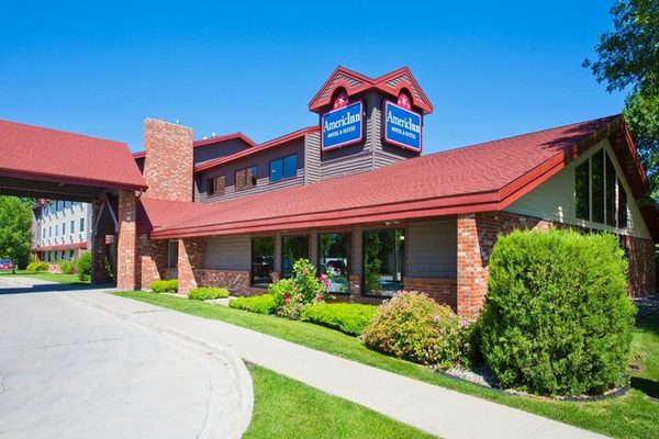 AmericInn by Wyndham Grand Forks — Property