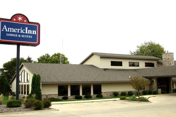 AmericInn by Wyndham Kewanee Kewanee Illinois — Property