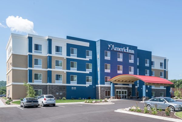 AmericInn by Wyndham Sioux Falls — Property