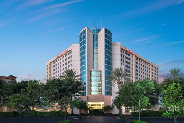 Anaheim Marriott Suites — Property