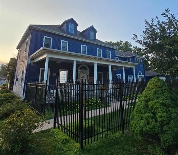 Andor Wenneson Historic Inn — Property