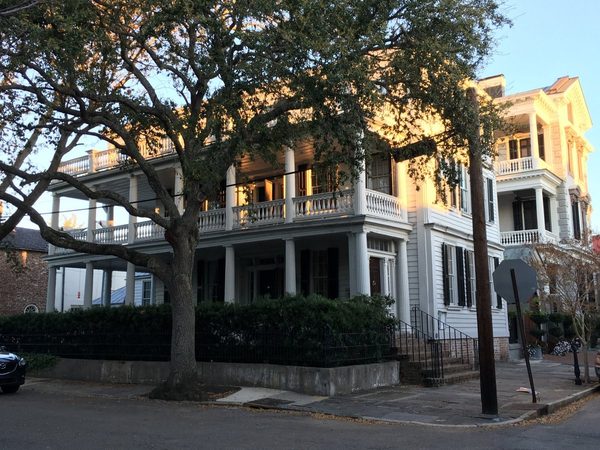Antebellum Bed and Breakfast at Thomas Lamboll House — Property