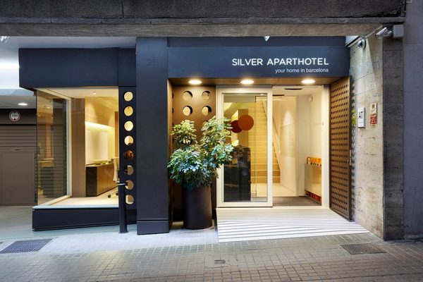 Aparthotel Silver Barcelona Catalonia — Property