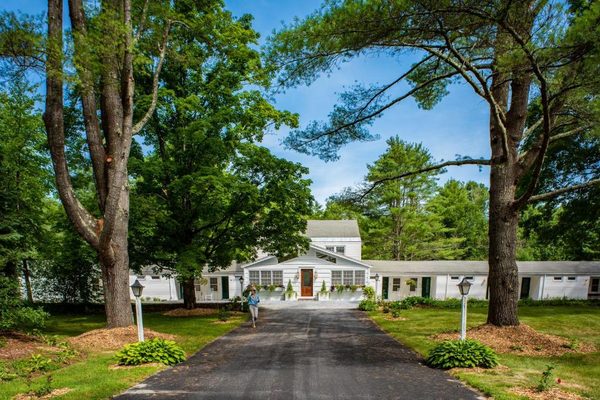 Arcady Mountain Motor Lodge — Property