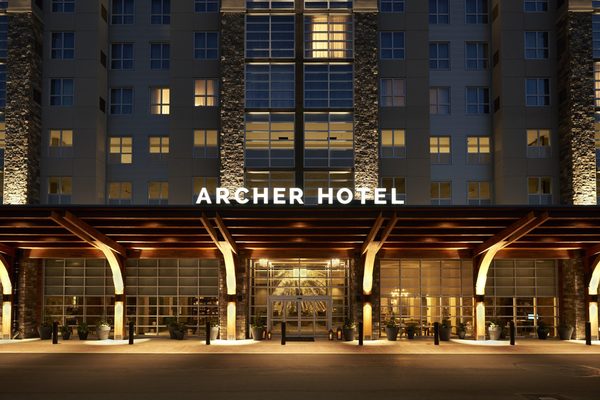 Archer Hotel Redmond — Property