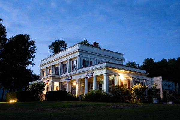 Arlington Inn Spa — Property