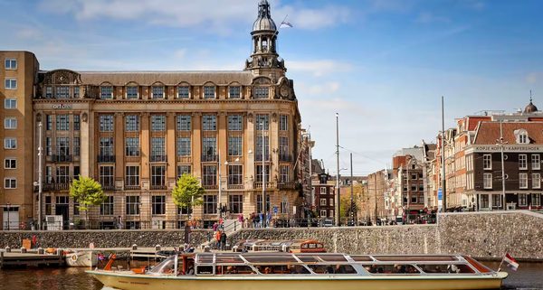 Art otel Amsterdam — Property