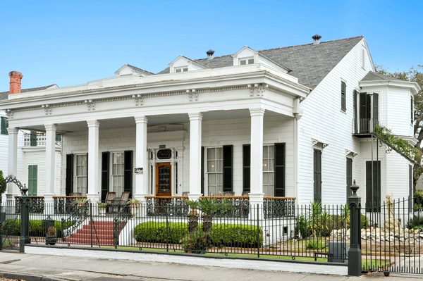Ashton s Bed and Breakfast — Property