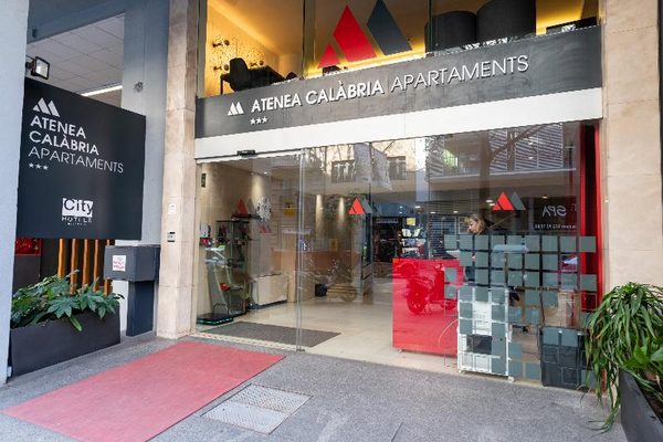 Atenea Calabria Apartaments Barcelona Catalonia — Property