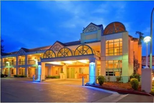 Atherton Park Inn Suites — Property