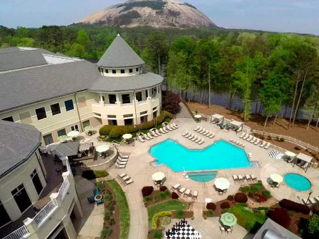Atlanta Evergreen Lakeside Resort — Property